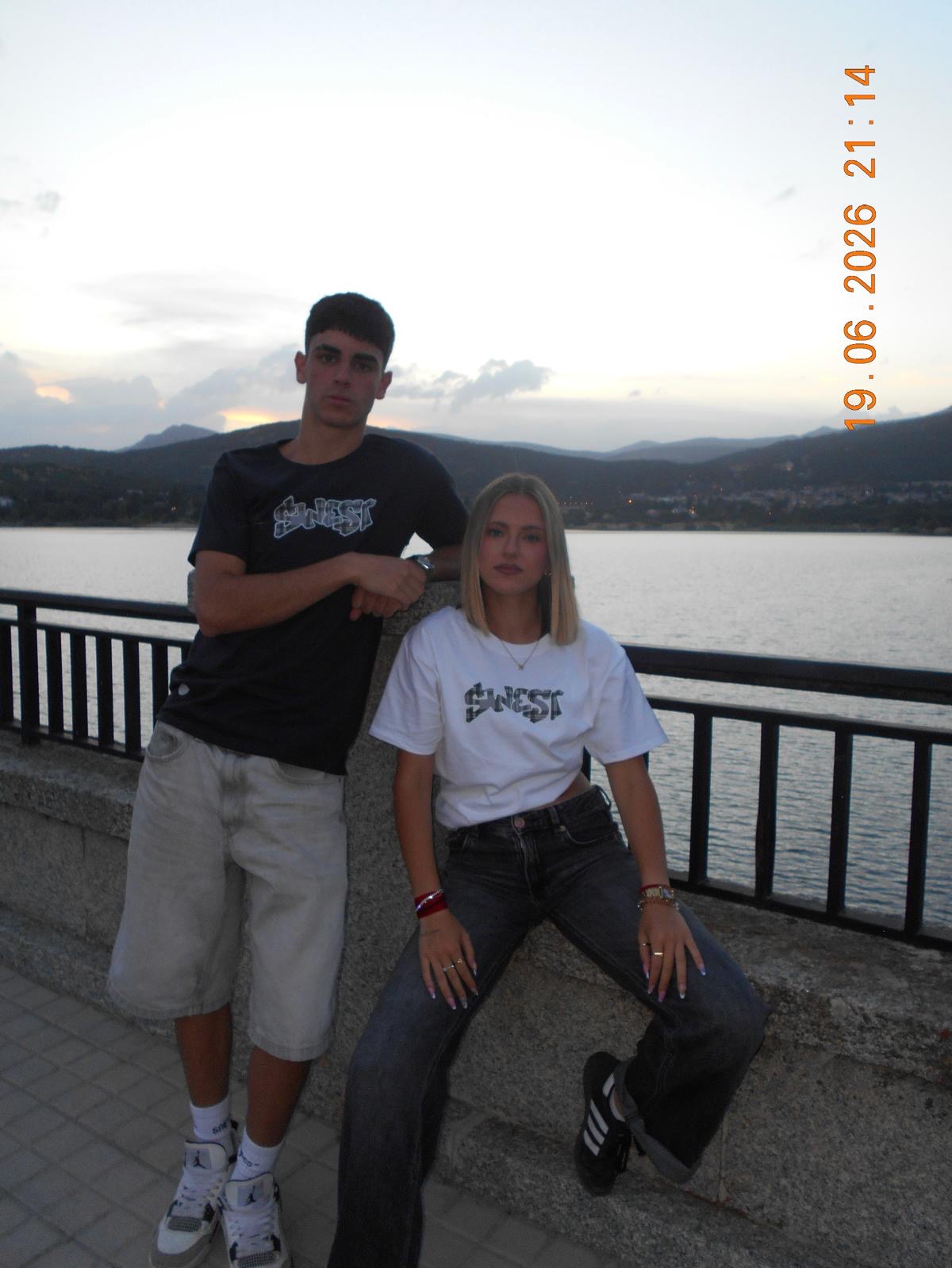 SW04 Camiseta Cuadros Grises
