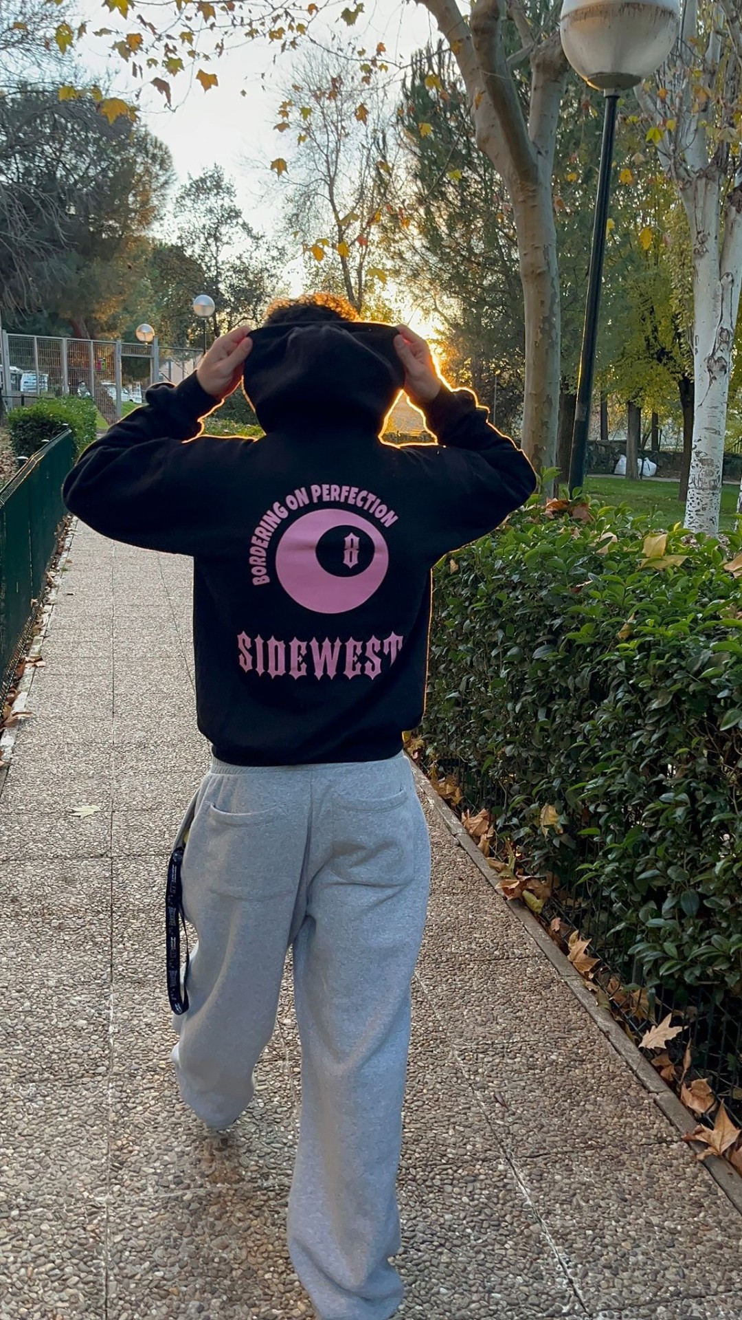 SW01 Sudadera Bola 8 Rosa